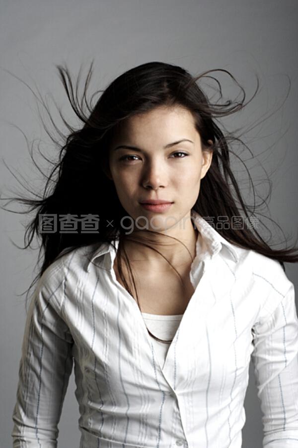 手枪与玫瑰